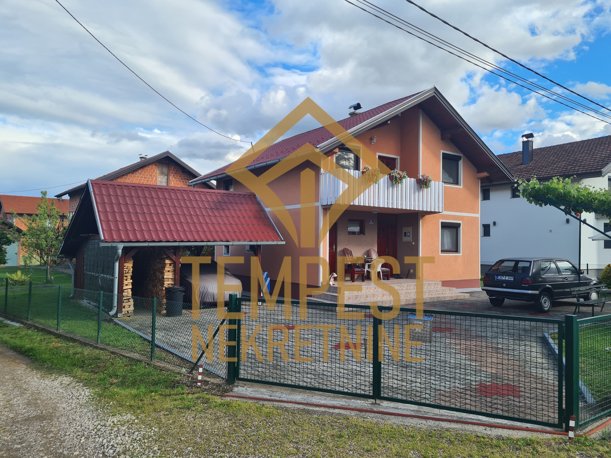 Kompletno namještena kuća - Jablan, Trn, Laktaši