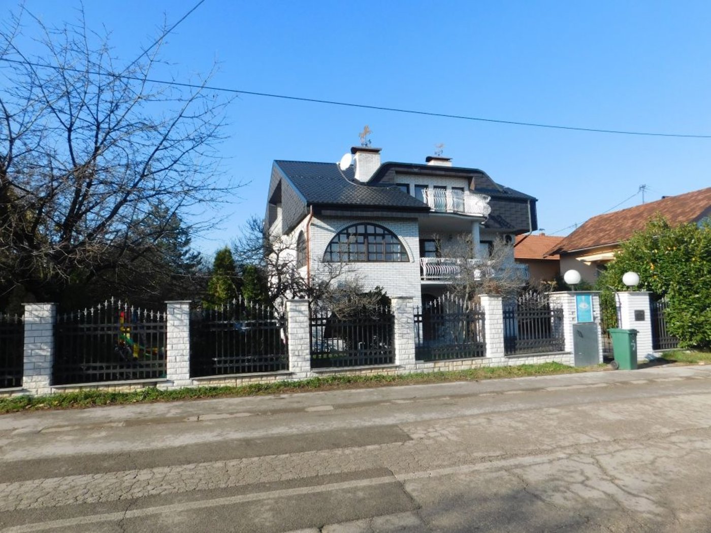 Prodaja - KUĆA - Lazarevo - Budžak/Drakulić