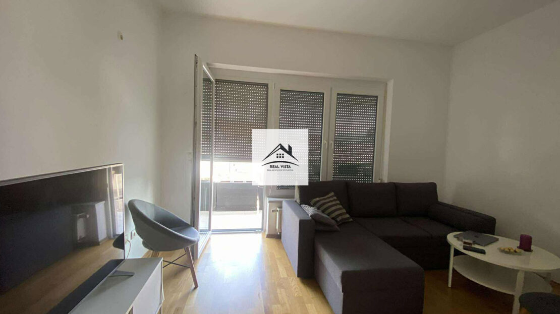 STAN NA DVIJE ETAŽE (GALERIJA) POVRŠINE 66,51 m2 NA II SPRATU ZGRADE